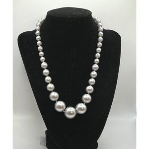 Graduated Gray Pearl Necklace Silver Tone Clasp Women Fashion Jewelry